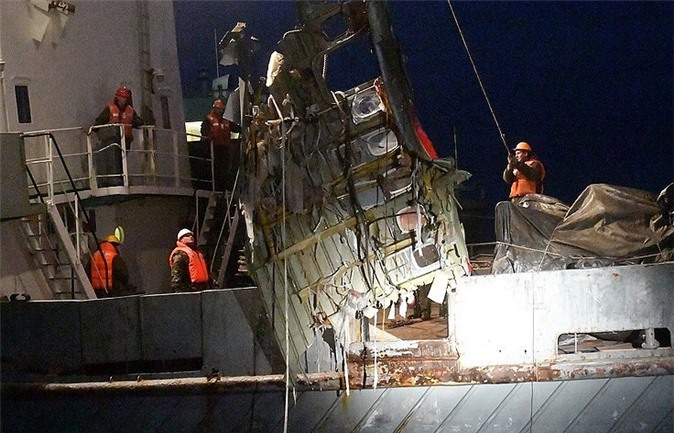 Bộ QP Nga: Không loại trừ khả năng máy bay Tu-154 bị khủng bố