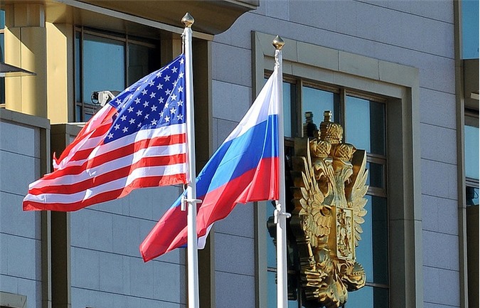 Quan chức Nhà Trắng tiết lộ Donald Trump có thể bỏ trừng phạt Nga