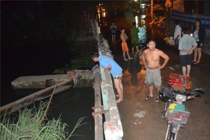 Ngập lụt vì cống hố ngăn triều ở Sài Gòn: Tình tiết gây sốc