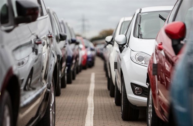 Người Việt chi 2,3 tỷ USD nhập khẩu ôtô năm 2016