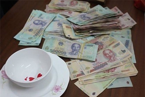 Công an phá sới bạc, một thanh niên chết bất thường