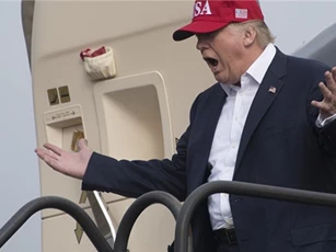 Donald Trump: Rất kỳ lạ khi tình báo Mỹ trì hoãn báo cáo về 'Nga hack'