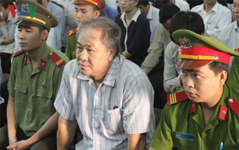 Xử đại án 9.000 tỷ tại VNCB: Phạm Công Danh "né" trả lời tại tòa