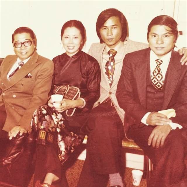 Ngọc Trinh "đứng hình" vì thời trẻ của Hoàng Kiều?