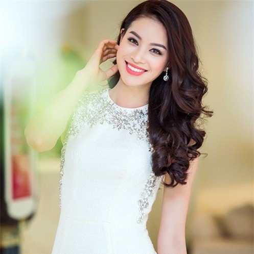 Phạm Hương nói gì về việc dự thi Hoa hậu trái đất 2017?