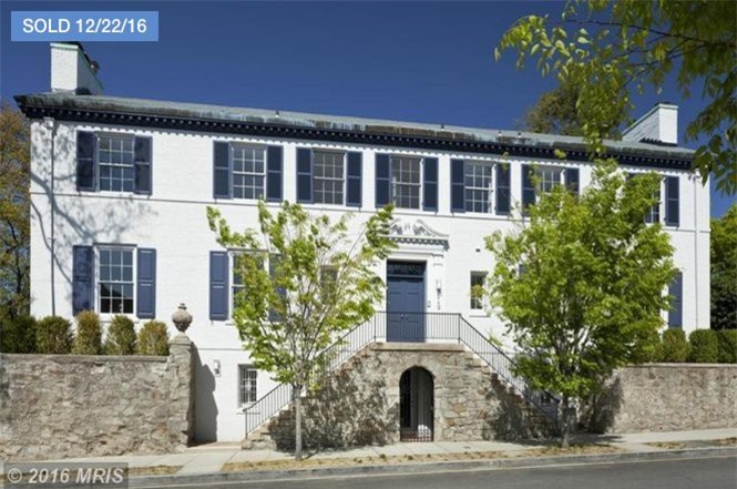 Con gái Trump chuyển chỗ ở đến gần nhà mới của ông Obama