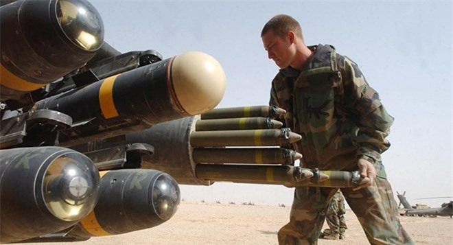 Mỹ đưa hàng loạt trực thăng Apache tới Hàn Quốc