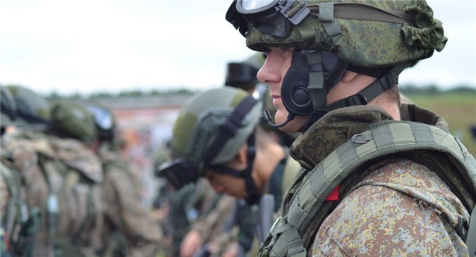 Vệ binh Quốc gia Nga sắp được trang bị súng bắn đạn dưới nước