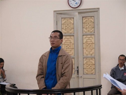 Giáo viên lừa "chạy" biên chế chiếm đoạt 690 triệu đồng