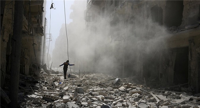 Phiến quân khủng bố ở Syria bỏ lại kho hóa chất gần Aleppo
