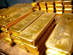 Giá vàng tăng vọt lên mức cao nhất trong bảy tuần ở Mỹ