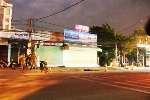 Hai thanh niên bị đâm gục trong trận hỗn chiến tại Bình Dương