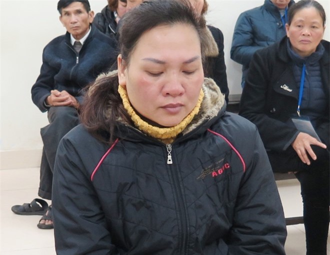 Mạo danh bác sĩ, lừa đảo "chạy" việc tại các bệnh viện lớn