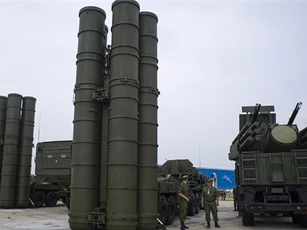 Nga: Trung đoàn S-400 nhận lệnh trực chiến ở Crimea