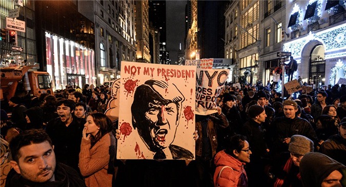 Người Mỹ kêu gọi biểu tình, phá lễ nhậm chức của Donald Trump