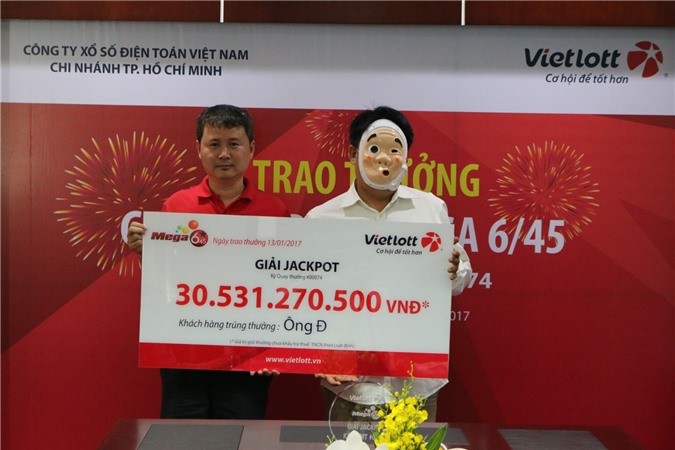 Vietlott trao thưởng hơn 30 tỷ cho chủ nhân trúng giải ở TP. HCM