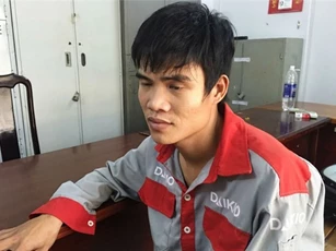 Xin bỏ qua lỗi vi phạm bất thành, nam thanh niên đấm CSGT