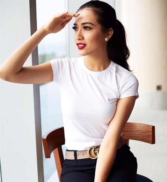 Lệ Hằng đăng ảnh dự thi Miss Universe "hút" 10.000 like