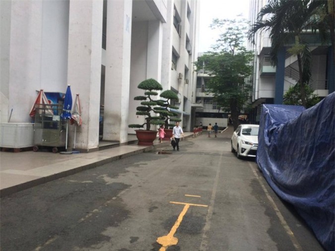 Cô gái rơi từ tầng 13 ĐH Công nghiệp TP. HCM tử vong