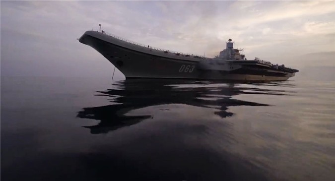 Chiến hạm Anh chuẩn bị “hộ tống” tàu sân bay Đô đốc Kuznetsov