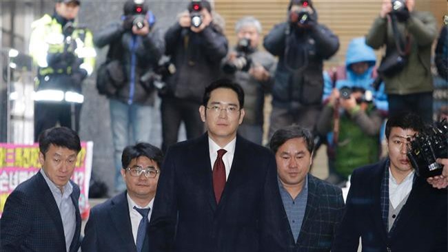 Hàn Quốc: Văn phòng công tố đề nghị bắt giữ lãnh đạo Samsung