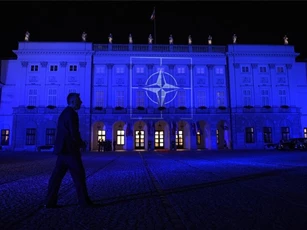 Nga tiếp lời Donald Trump "chê" NATO