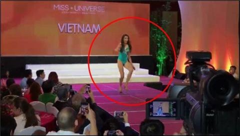 Lệ Hằng khôn ngoan xử lý sự cố trong phần thi áo tắm Hoa hậu Hoàn Vũ