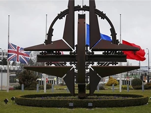 NATO thảo luận với lãnh đạo Ukraine và Gruzia về Nga