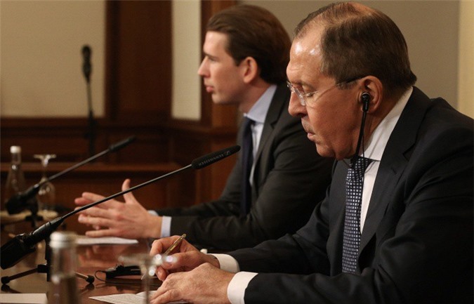 Lavrov: Nga không muốn nhượng bộ để thoát lệnh trừng phạt