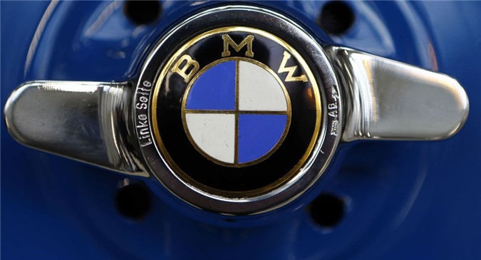 Ông Trump dọa áp 35% thuế nhập khẩu xe hơi BMW của Đức