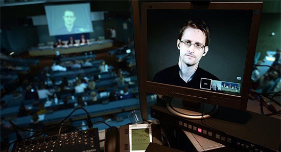 Nga gia hạn tị nạn cho "người thổi còi" Edward Snowden