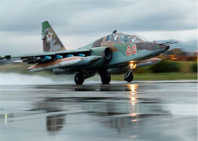 Nga và Thổ Nhĩ Kỳ không kích khủng bố IS ở Syria