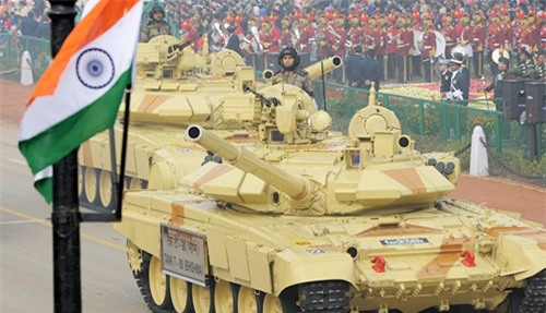 Ấn Độ "bí mật" chi 3 tỷ USD mua vũ khí của Nga và Israel