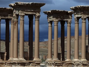 IS có thể đã chiếm lại quyền kiểm soát Palmyra vì Mỹ