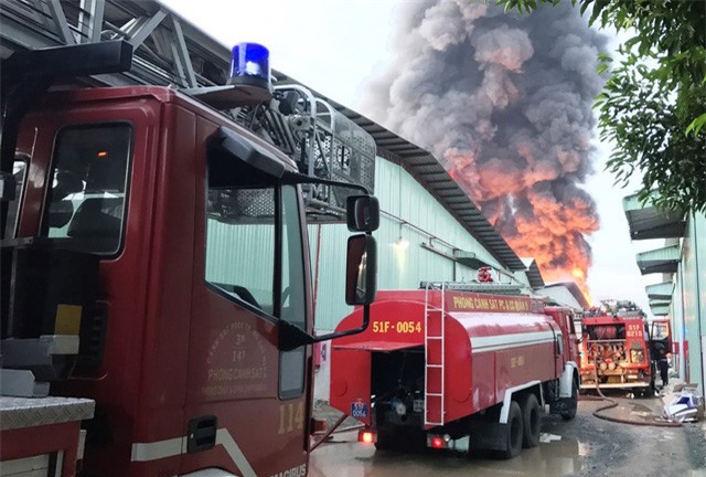 Cháy nổ kho hóa chất ở TP. HCM: Tin mới nhất