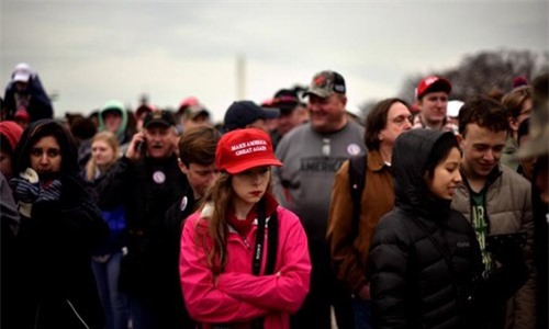 Không ngờ mũ in khẩu hiệu của Donald Trump sản xuất tại Việt Nam