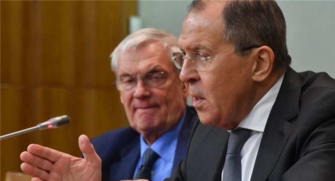 Lavrov: Kiev cố gắng lẩn tránh thực hiện Hiệp định Minsk