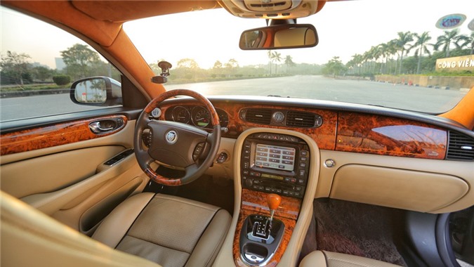 Mách bạn cách tự làm mới nội thất ô tô đón Tết Đinh Dậu 2017