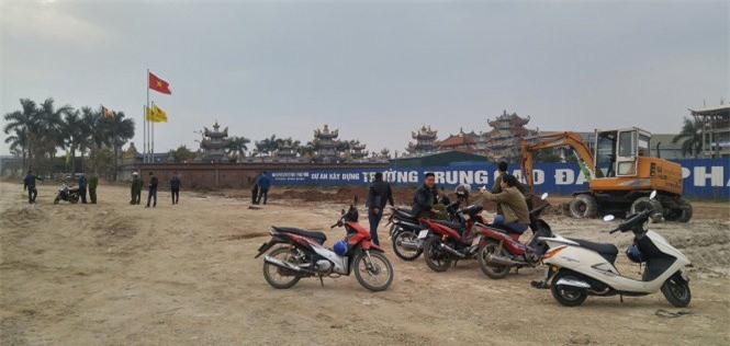 Côn đồ đất Cảng chém nhau vỡ đầu vì tranh chỗ trông xe dịp Tết