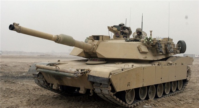 Xe bọc thép Mỹ chuyển cho NATO “bầm dập” từ Đức đến Ba Lan