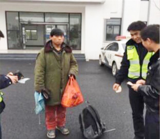 Đạp xe về quê ăn Tết, chàng trai mới biết mình đi nhầm 500km