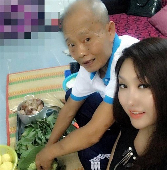 Phi Thanh Vân về quê đón Tết sau ly hôn chồng trẻ