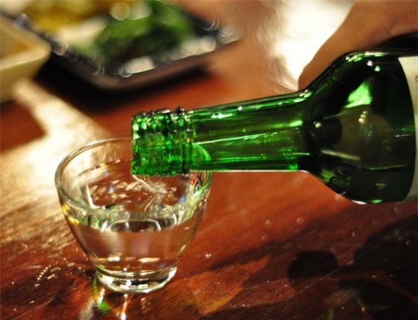  Cảnh báo tình trạng ngộ độc rượu gia tăng dịp Tết