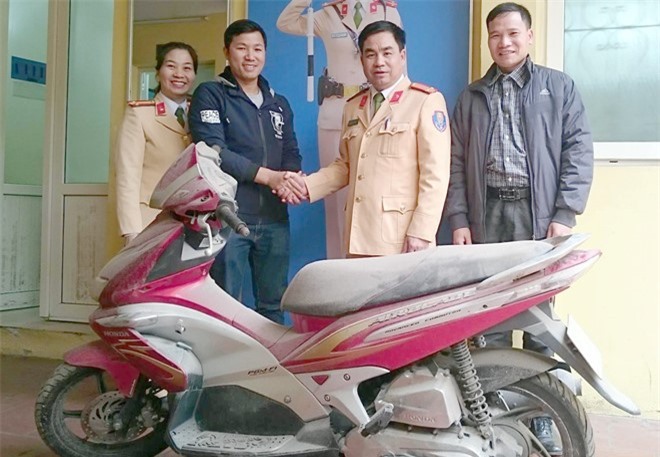 Mất xe ga hơn chục năm, bất ngờ tìm được ngày 29 Tết