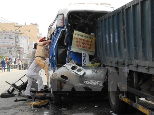  17 người tử vong vì tai nạn giao thông ngày 30 Tết
