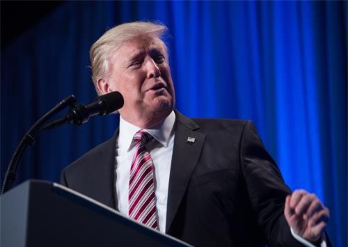 Tổng thống Donald Trump muốn áp thuế Mexico xây tường biên giới