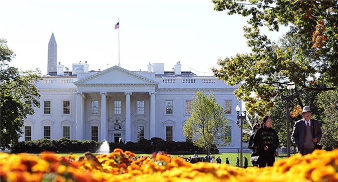 Nhà Trắng lên tiếng về cuộc điện đàm giữa ông Trump và Putin