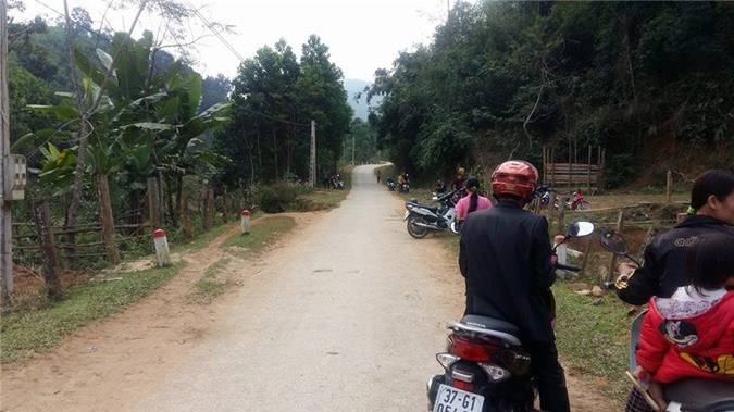 Bàng hoàng phát hiện thi thể người phụ nữ chết treo cổ