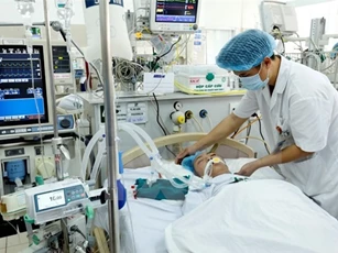 130 trường hợp cấp cứu do pháo nổ trong 4 ngày Tết Đinh Dậu