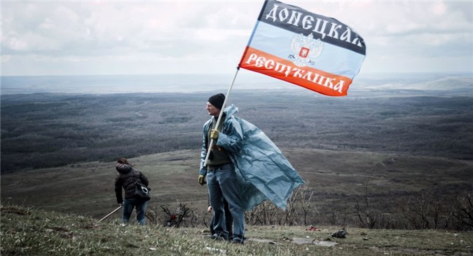 Ông Putin, Trump được đề nghị gây áp lực với Poroshenko